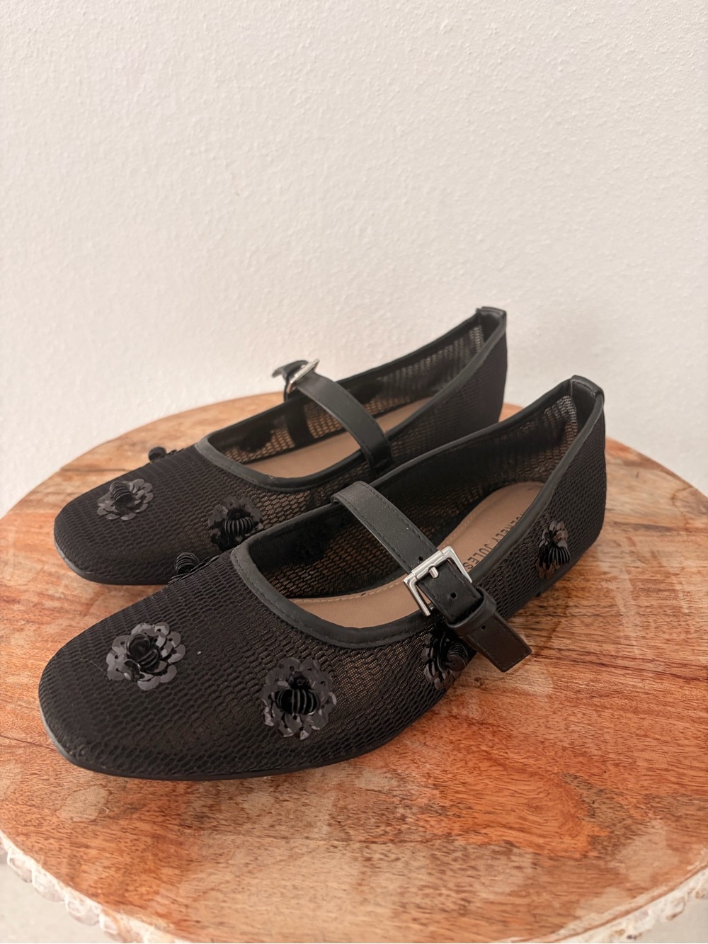 Sincerly Jules Black Floral Mary Jane Flats with Buckle